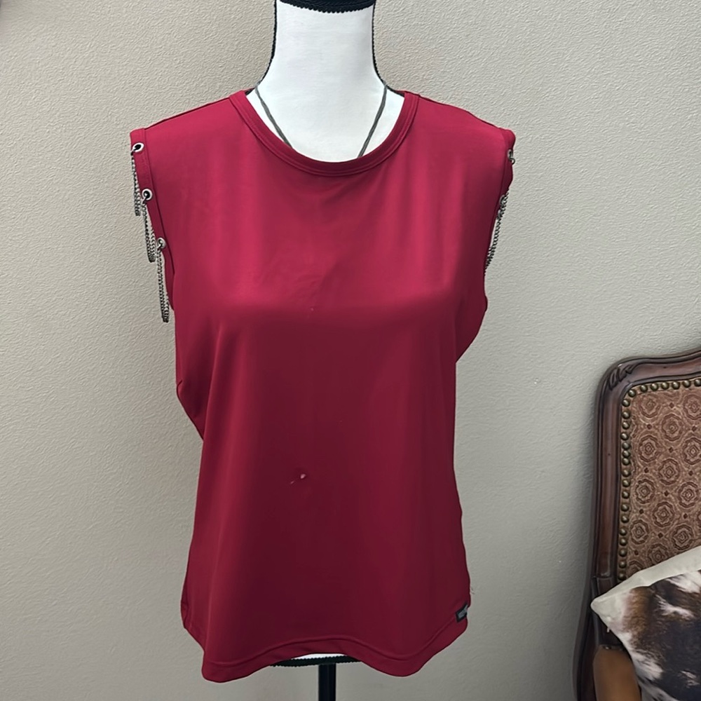 Harley Davidson red top with chain detail